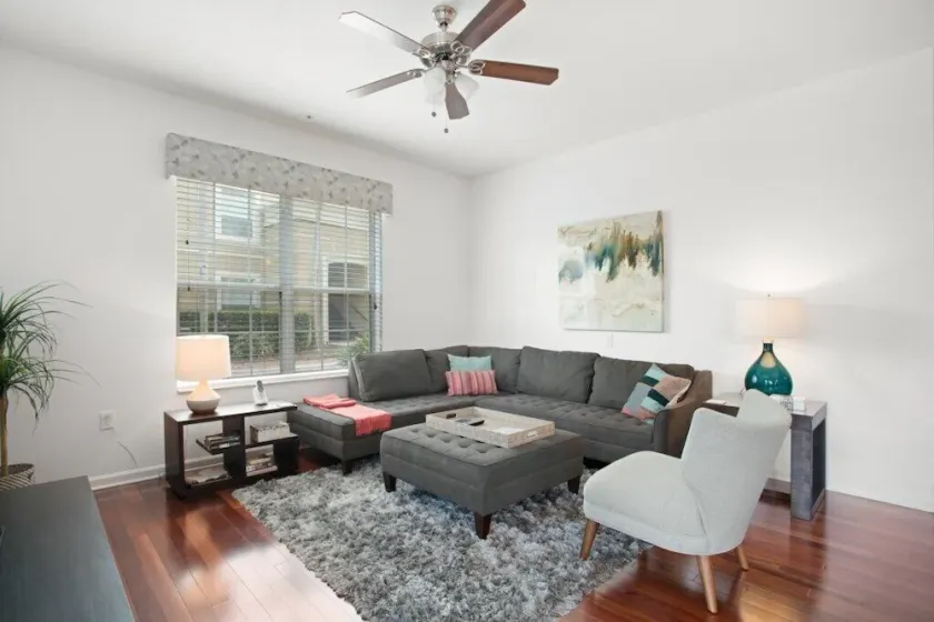 Luxury Oasis - Image 1
