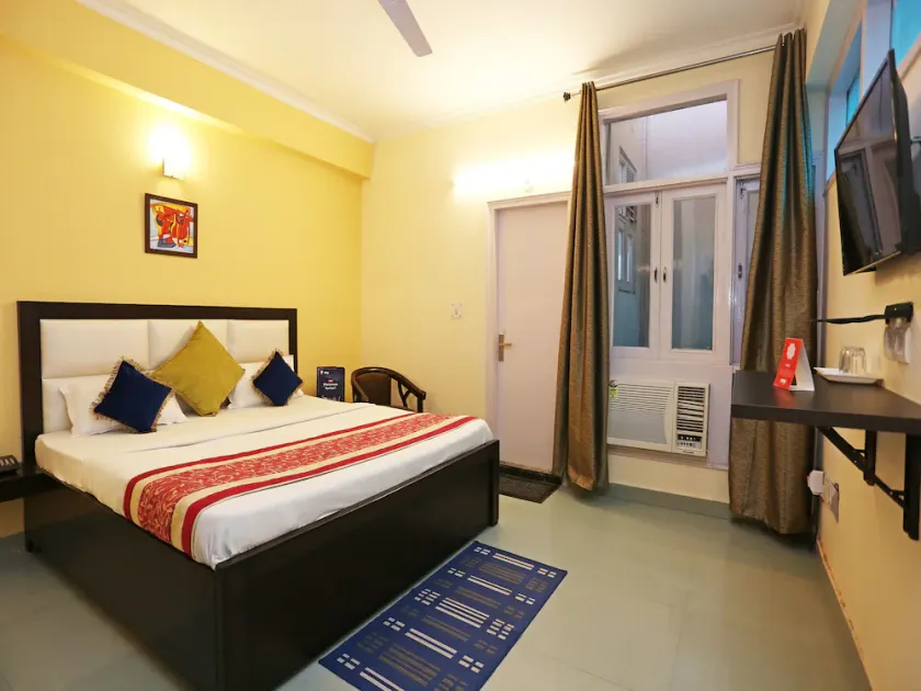 Hotel Mascot Quattro By OYO Rooms - Image 1