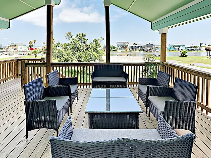 New Listing! Brand-new On The Bay W/ Deck 2 Bedroom Home - Image 1