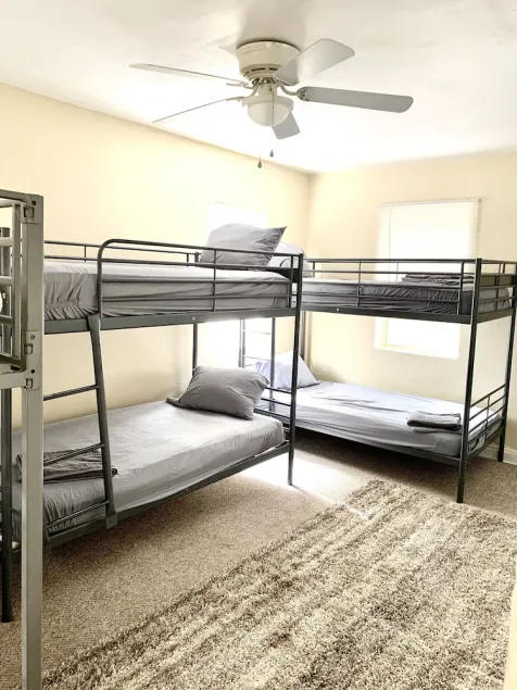 Hostel Brazilian Calle Ocho - Image 1