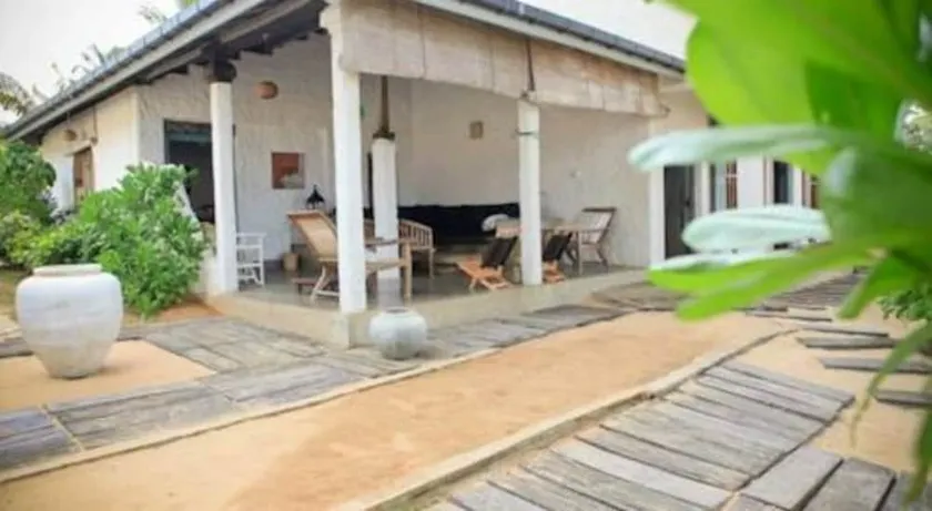 Coco Mari Beach Villa - Image 1