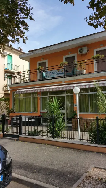Hotel Villa Lorena - Image 1
