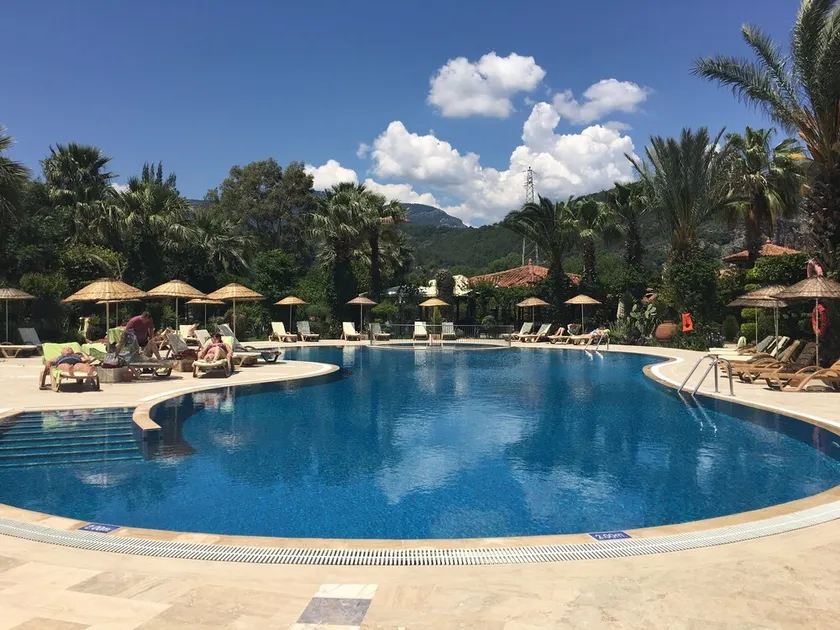 Asur Hotel & Apartments & Villas - Image 1