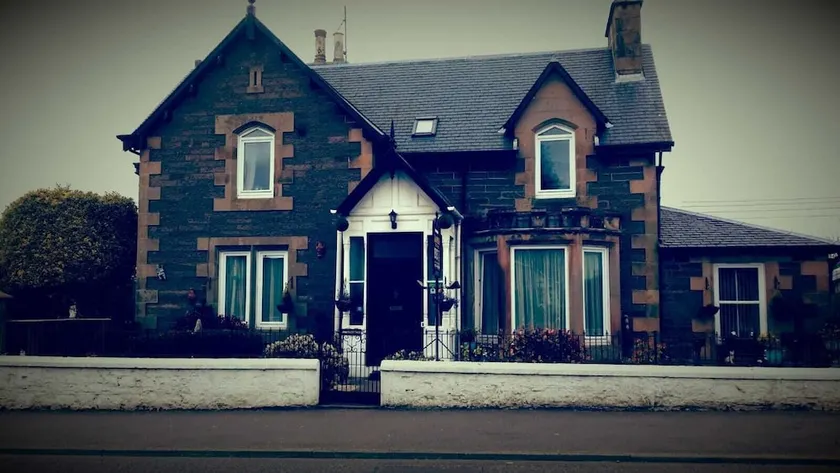 James Cottage Guest House - Image 1