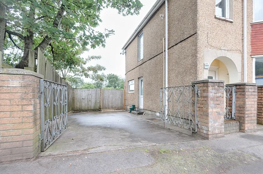 The Ravenhill House - Image 1