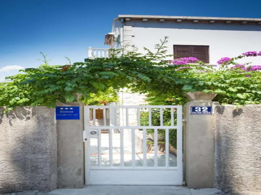 Apartments Farac - Image 1