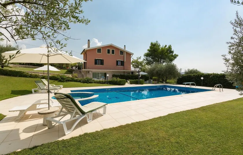 Villa Donnascala - Image 1