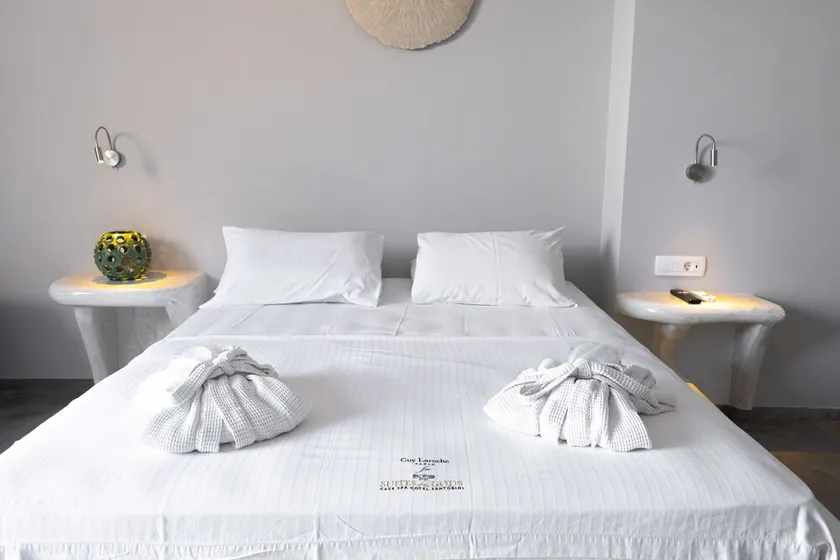 Demilmar Luxury Suites - Image 1