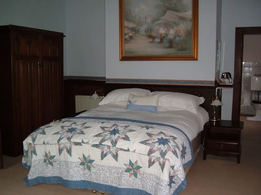 Howton Grove House - Image 1