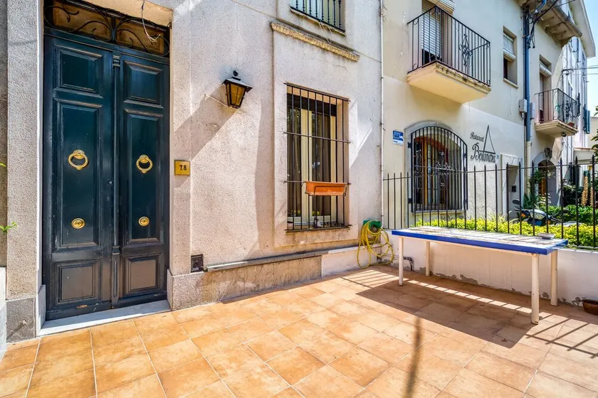 Casa Cristofor Colom - Image 1