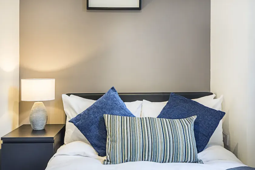 2Bed Apartment in Camden - Image 1