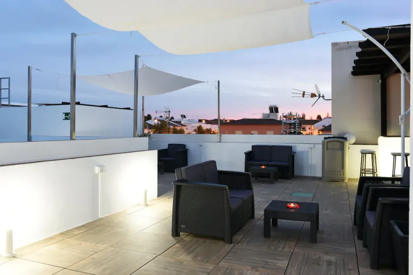 Hostal El Patio Boutique - Image 1