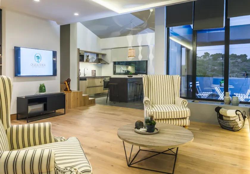 Oleander Boutique Apartments - Image 1