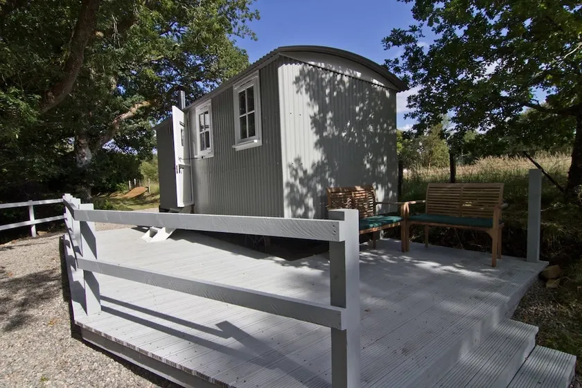 Moonfrog Lets - Riverside Bothy - Image 1