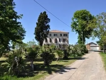 Logis Hotel Aube Nouvelle - Image 1