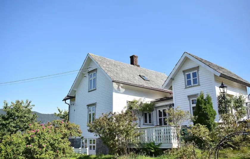 Nice Home in Høylandsbygd With 4 Bedrooms and Wifi - Image 1