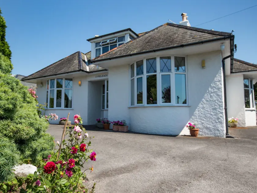 Eypeleaze Bed And Breakfast - Image 1