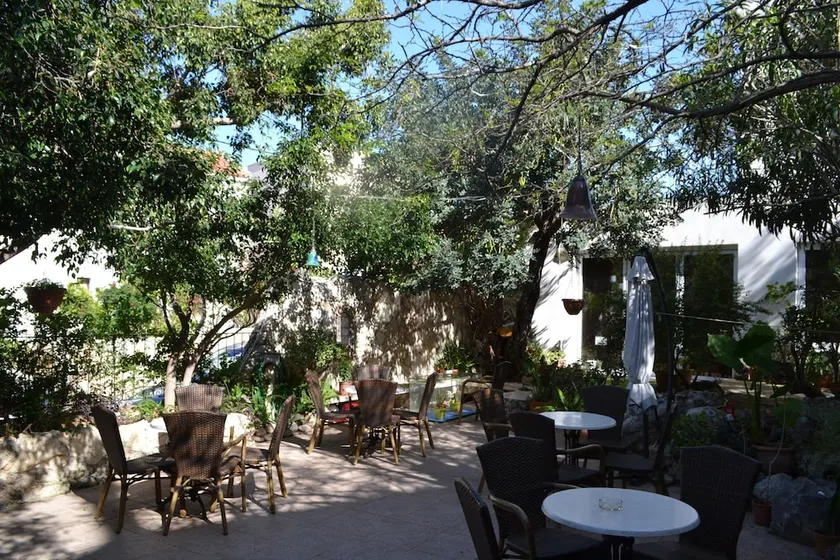 Betreat-inn - Image 1