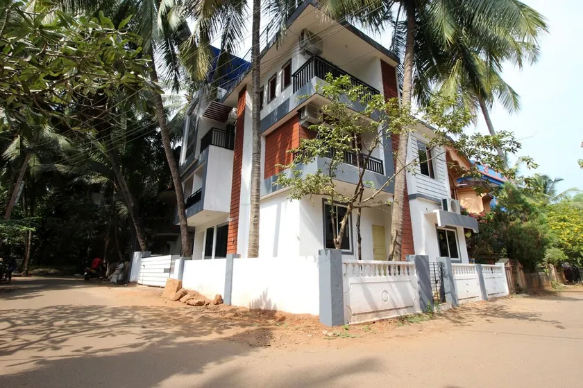 OYO 10385 Hotel Nirmala Vilas - Image 1