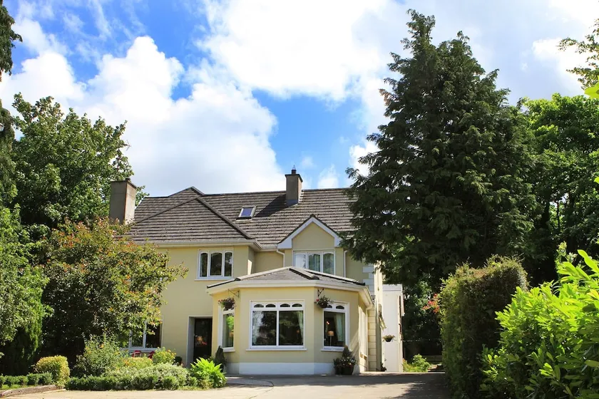 Hamill's Bed and Breakfast - Image 1