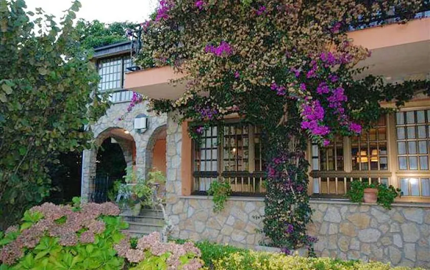 Chalet With 4 Bedrooms in San Vicente del Grove, With Enclosed Garden - 200 m From the Beach - Image 1