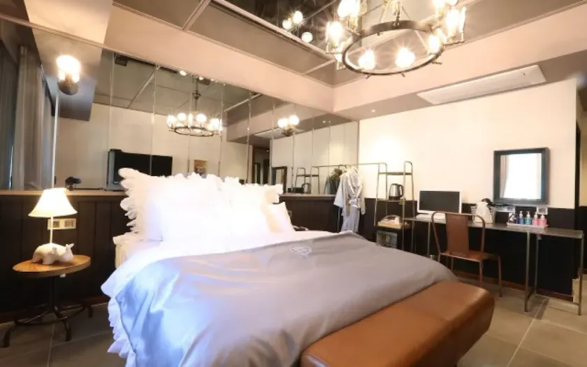 Busan Iwol Hotel Shinho Branch - Image 1