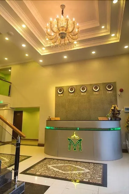 Royal Malikha Hotel - Image 1
