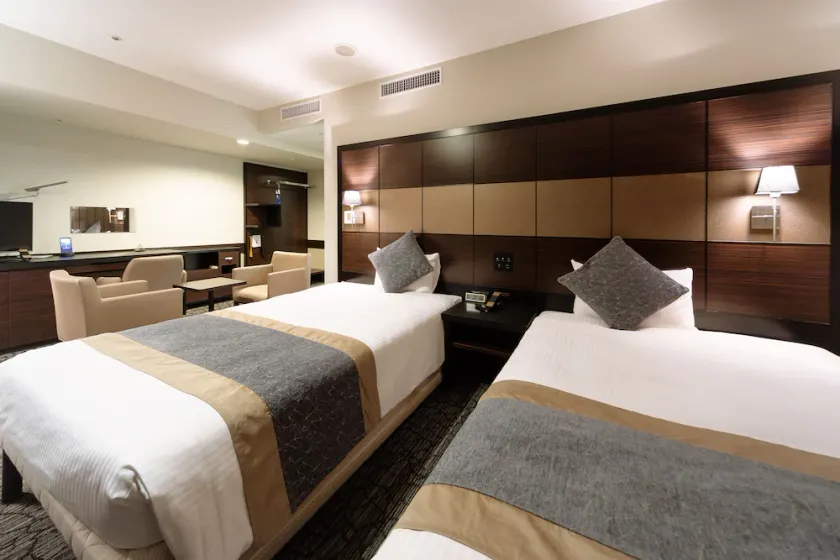 Hotel Wing International Premium Tokyo Yotsuya - Image 1