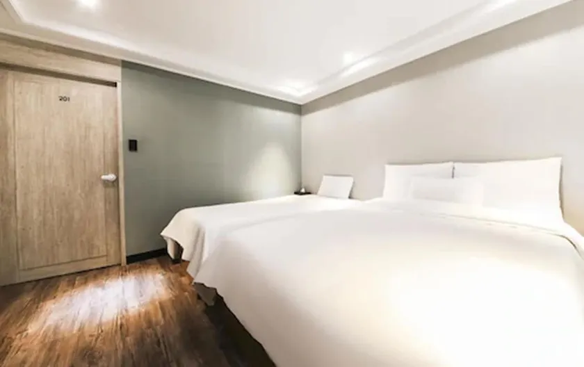Hotel WO Seoul Station - Image 1