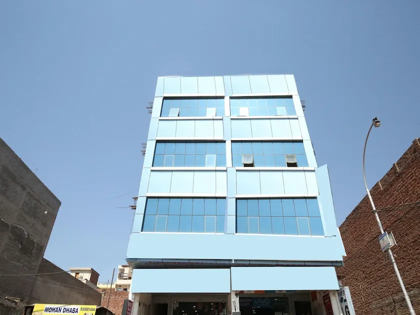 Hotel O Chandigarh - Image 1