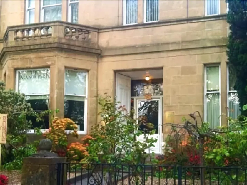 Manor Park Guest House - Image 1