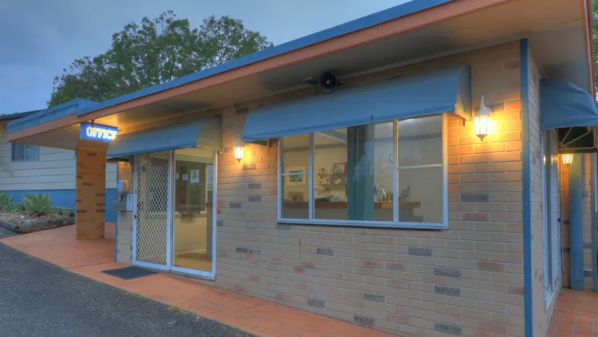 Jacaranda Motor Lodge - Image 1