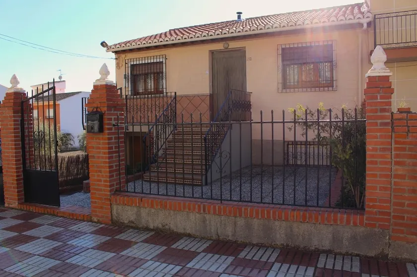 House With 3 Bedrooms in Padul, With Wonderful Mountain View, Terrace - Image 1