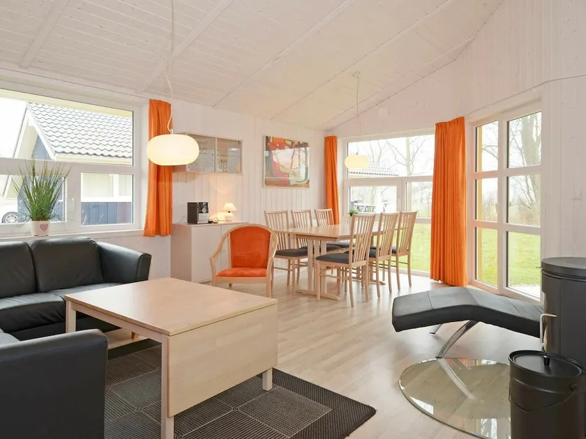 Three Bedroom Holiday home in Grömitz 2 - Image 1
