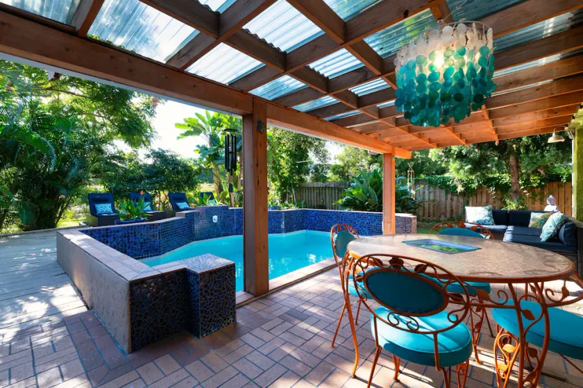 Short Drive To Beaches 3 Bedroom Pool Home Sleeps 8 3 Home by Redawning - Image 1