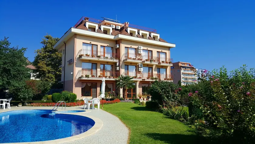 Family Hotel Vega - Image 1