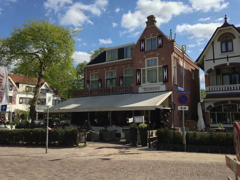 Hotel van Renenpark - Image 1