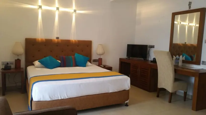 Neo Holiday Home - Image 1