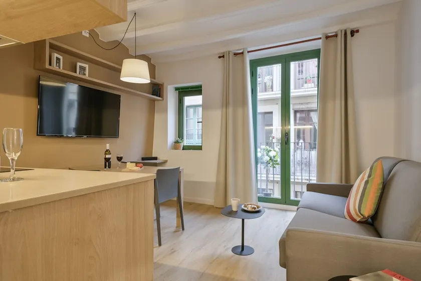 Apartamentos Inside BCN Vidrieria Barcelona - Image 1