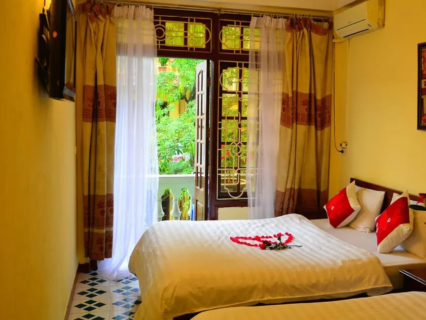 Hanoi Advisor - Image 1