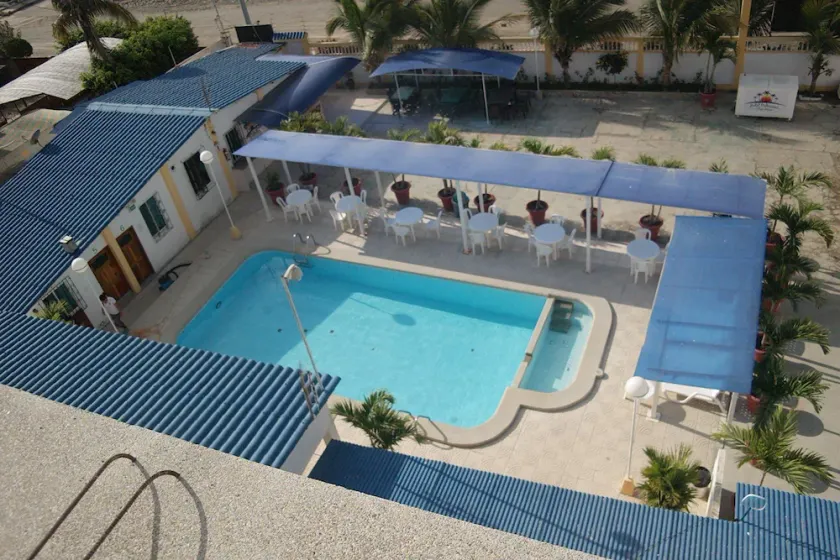 Hostal Palmeras Playa Milina - Image 1