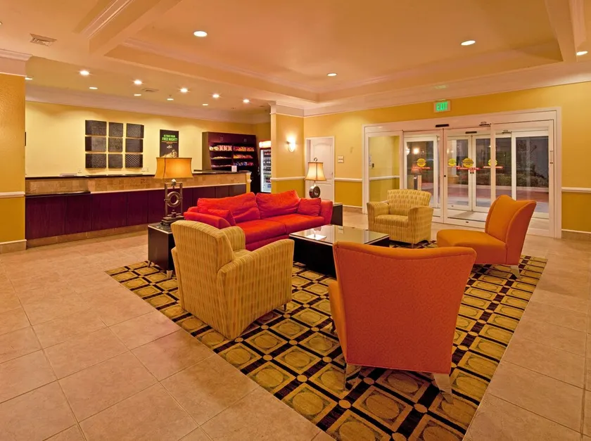 La Quinta Inn & Suites Mobile - Tillman's Corner - Image 1