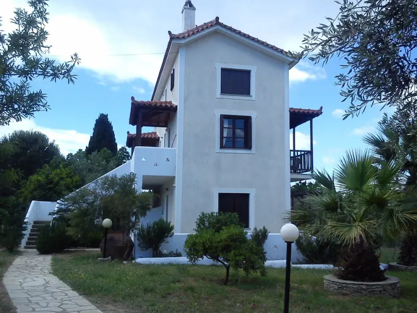 Villa Thea Studios & Maisonettes - Image 1