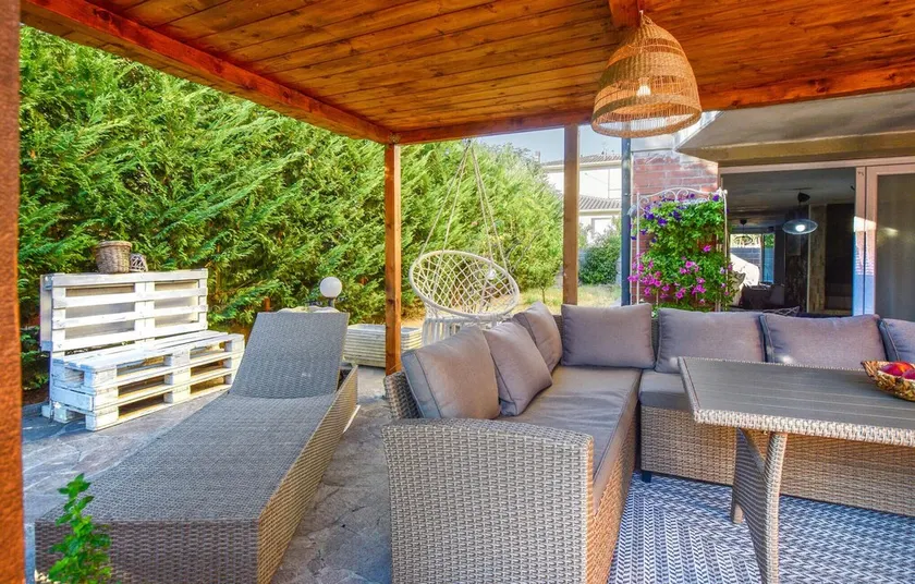 Amazing Apartment in Venturina Terme With Wifi and 2 Bedrooms - Image 1