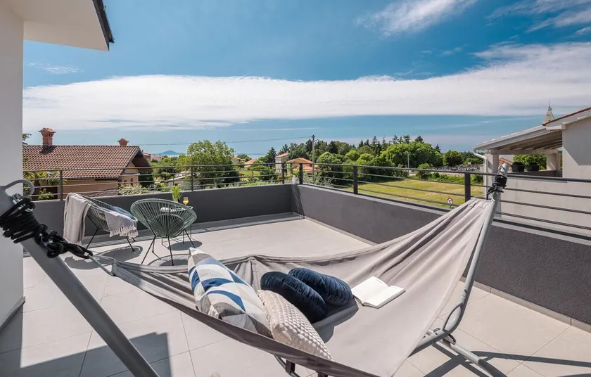 Amazing Home in Krnica With 4 Bedrooms, Wifi and Outdoor Swimming Pool - Image 1
