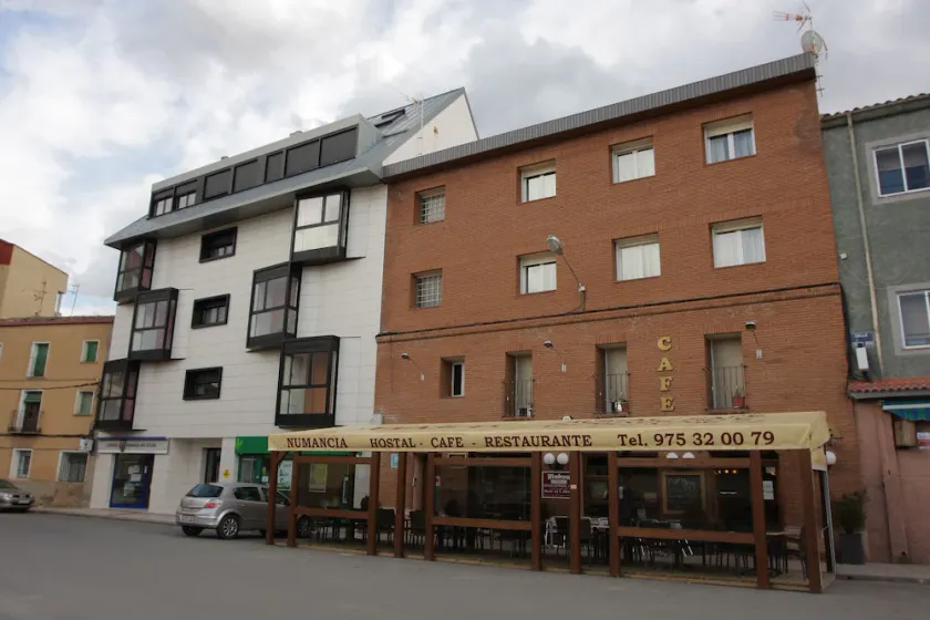 Hostal Numancia - Image 1
