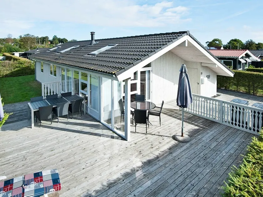 Cozy Holiday Home in Børkop With Roofed Terrace - Image 1