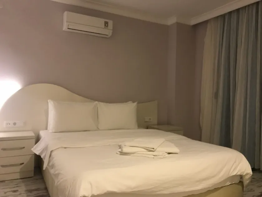 Port Otel - Image 1