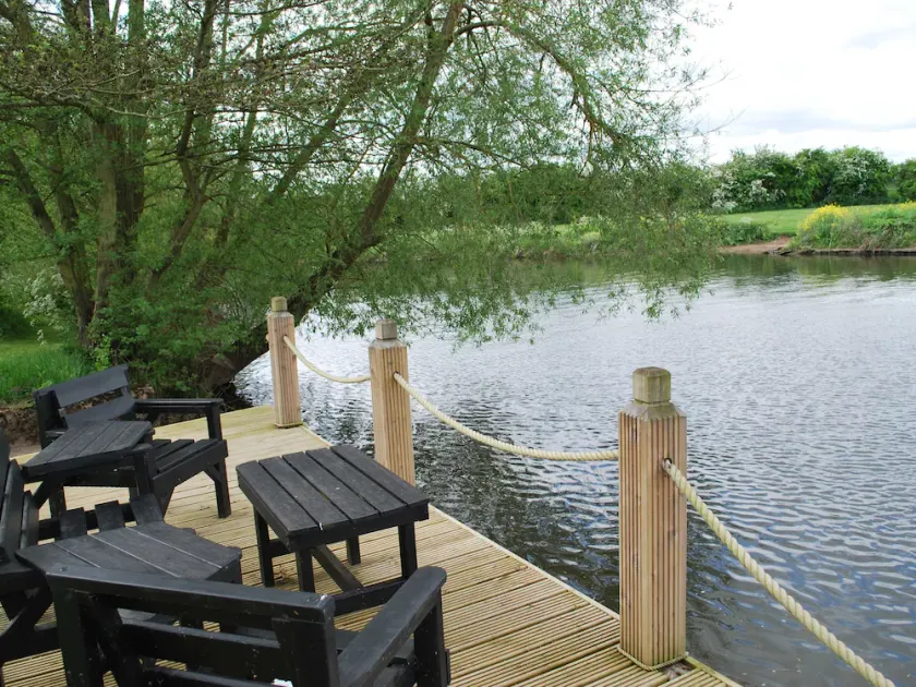 The Waters Edge Guest House - Image 1