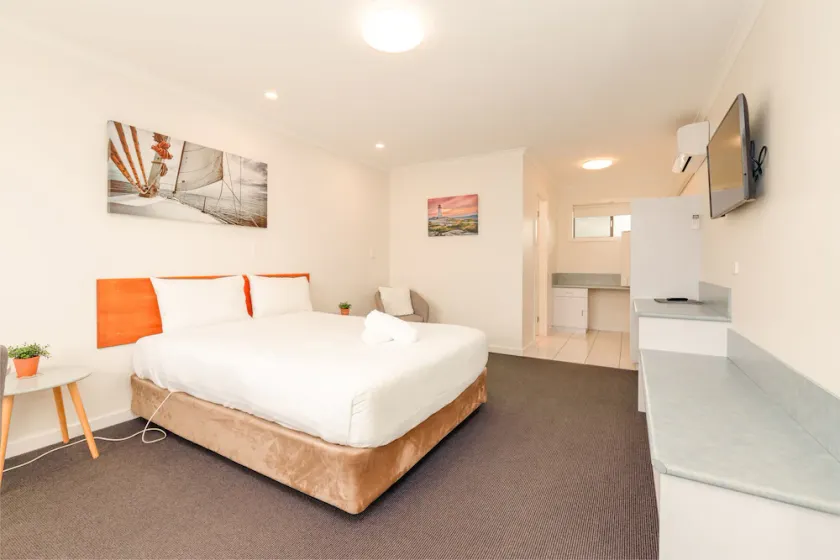 Seasonal South Motel & Function Centre - Image 1